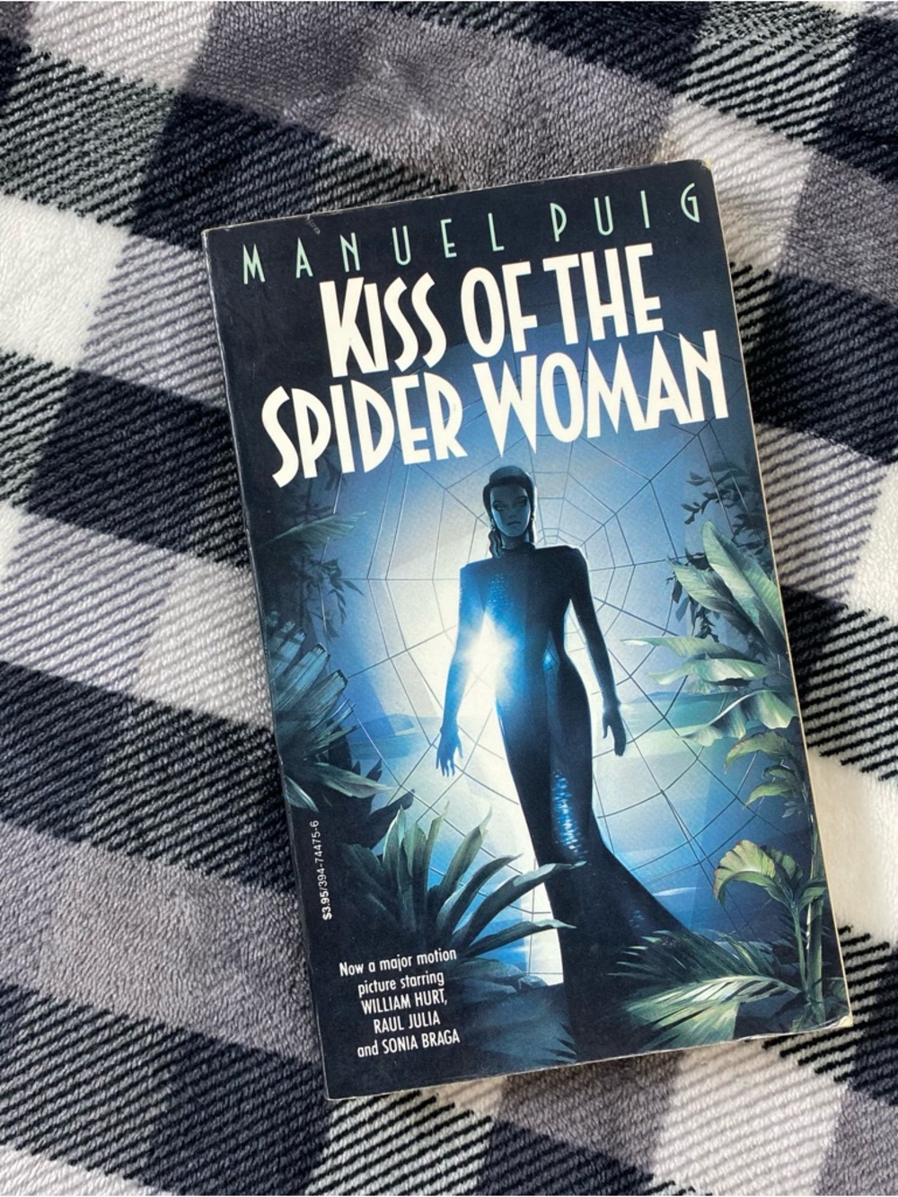 Kiss of the Spider Woman by Manuel Puig Thomas Colchie Book Paperback Book